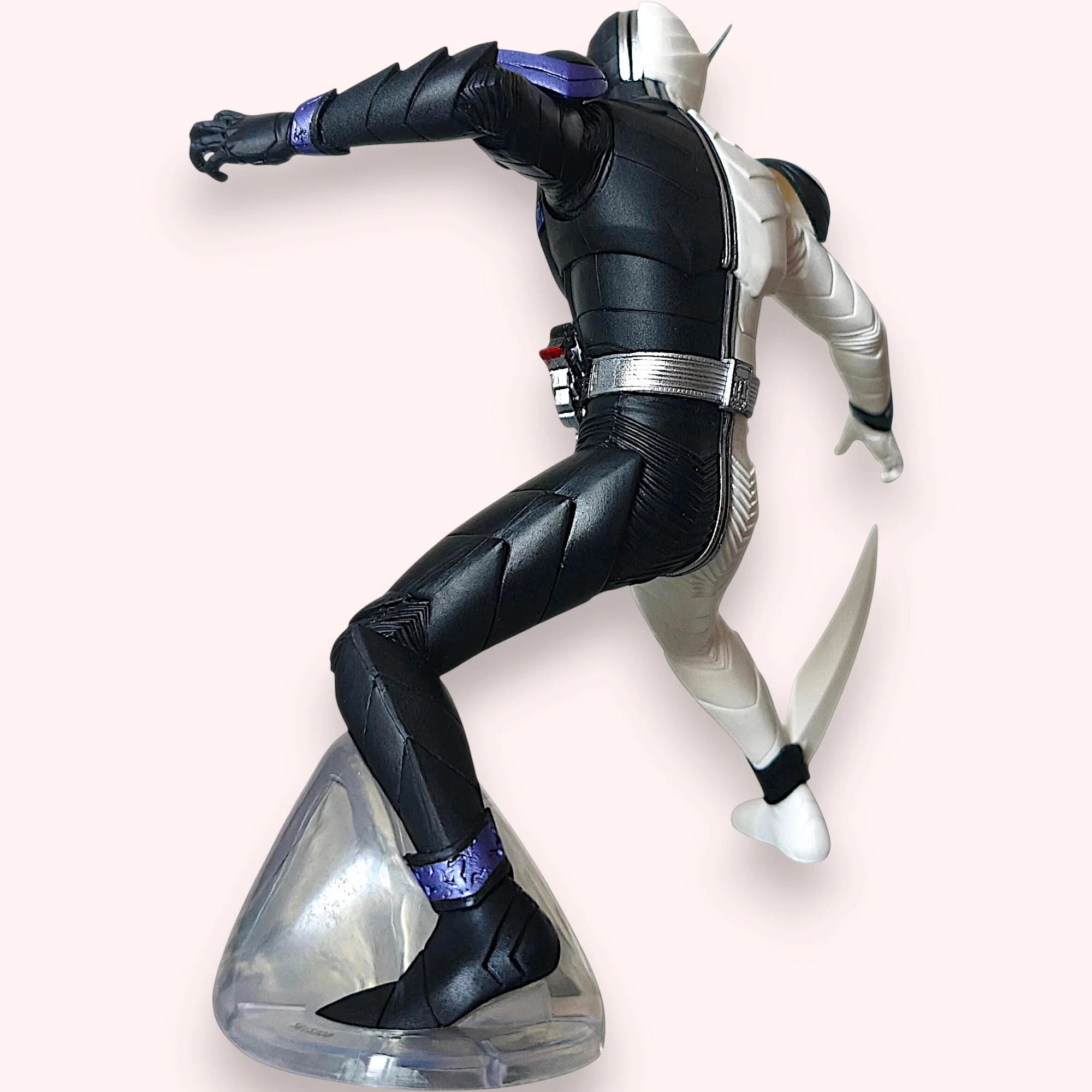 Figura Kamen Rider W Fangjoker Ver. A – Estatua Valiente del Héroe – Banpresto – photo 4